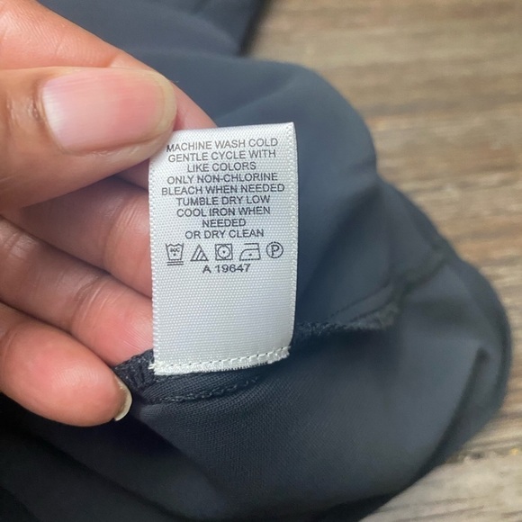 Martha Stewart Women Black Long Sleeve Pull Over Blouse Button-Down Back Top 2X - Picture 7 of 7